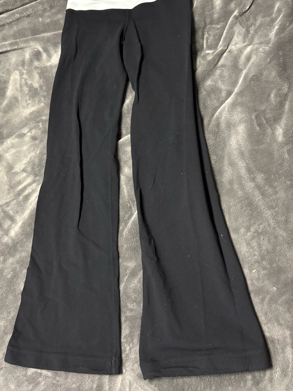 lululemon groove pant black/white size 2